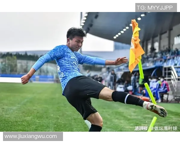 成都羽毛球队以90分稳居精英赛积分榜首位展现强劲实力