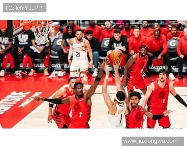 2018年11月24日开拓者与勇士激战回顾精彩瞬间与赛后分析