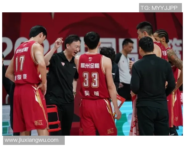 海伦芬主场迎战乌德勒尔期待精彩对决双方争夺积分势必激烈